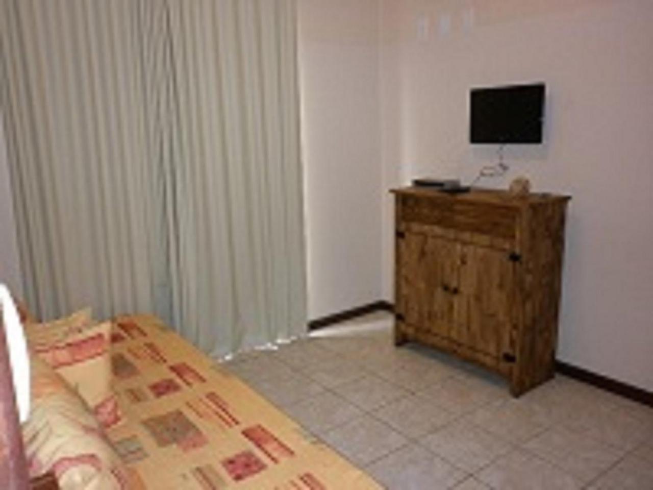 Residencial Com. Doria Apartment Бомбиняс Екстериор снимка