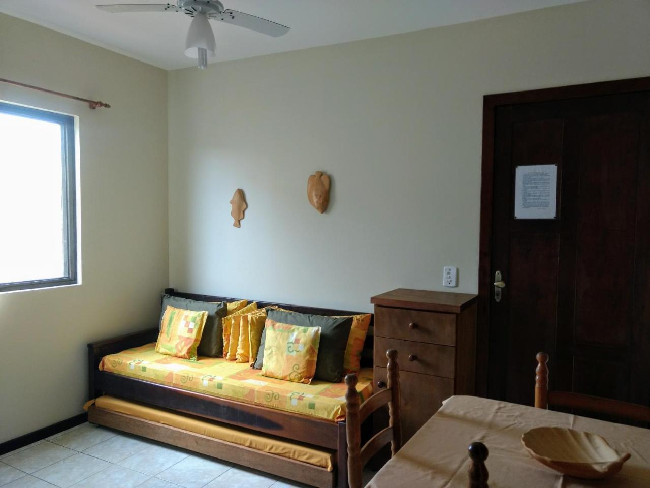 Residencial Com. Doria Apartment Бомбиняс Екстериор снимка