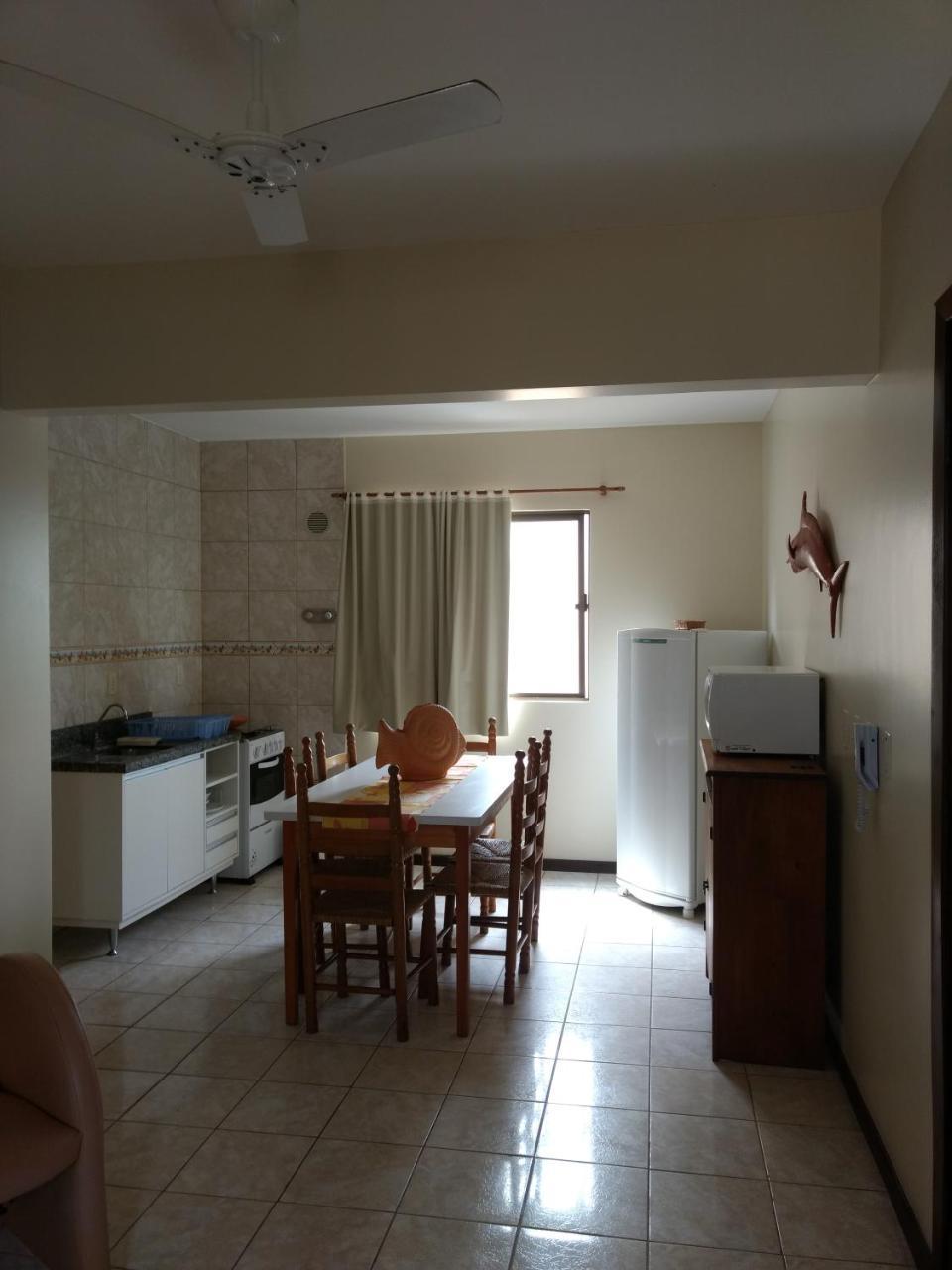 Residencial Com. Doria Apartment Бомбиняс Екстериор снимка